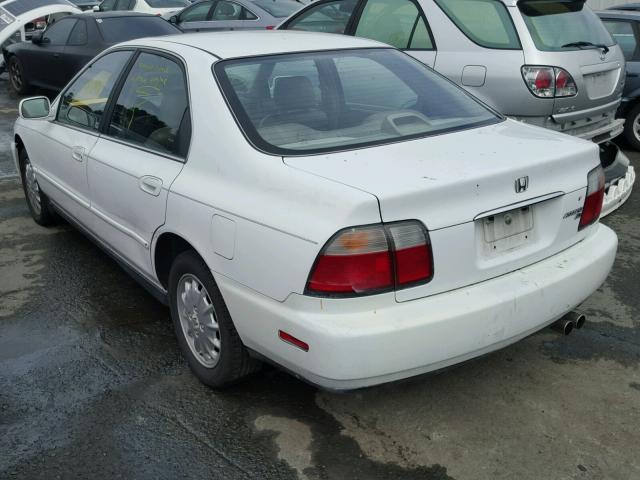 1HGCD5663TA089380 - 1996 HONDA ACCORD EX WHITE photo 3