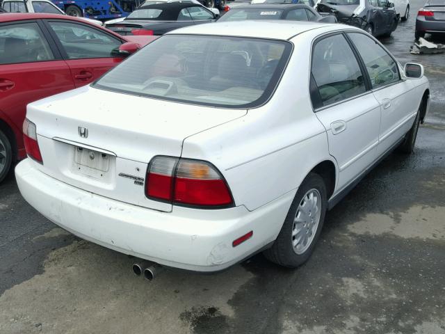 1HGCD5663TA089380 - 1996 HONDA ACCORD EX WHITE photo 4