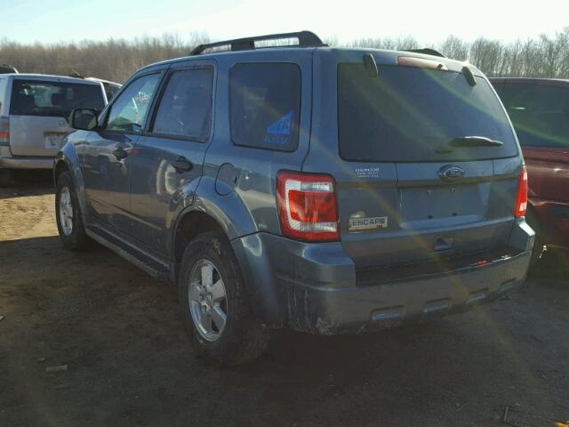 1FMCU9D71CKB25641 - 2012 FORD ESCAPE XLT BLUE photo 3