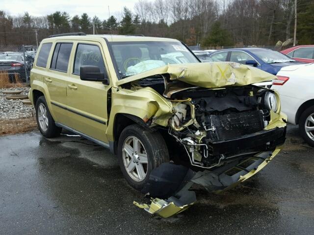 1J4NF2GB3AD560185 - 2010 JEEP PATRIOT SP GREEN photo 1