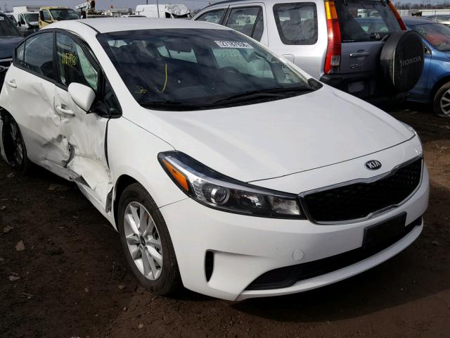 3KPFL4A7XHE155842 - 2017 KIA FORTE LX WHITE photo 1