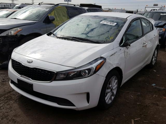 3KPFL4A7XHE155842 - 2017 KIA FORTE LX WHITE photo 2