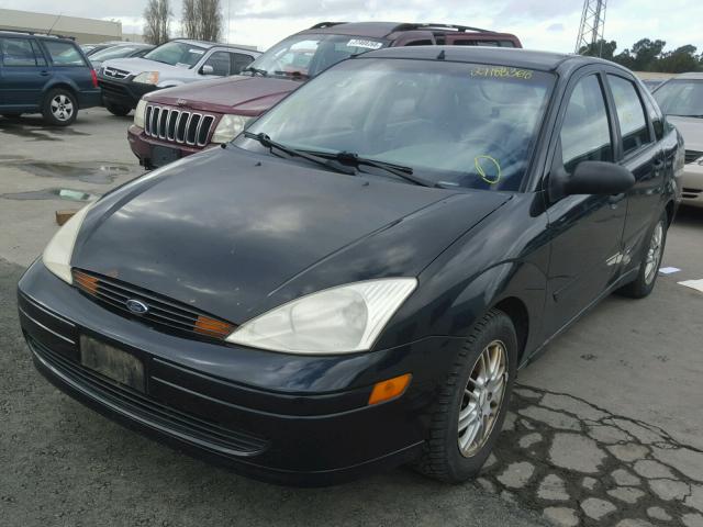 1FAHP3832YW141178 - 2000 FORD FOCUS ZTS BLACK photo 2