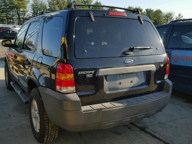 1FMYU93125KD13574 - 2005 FORD ESCAPE XLT BLACK photo 3