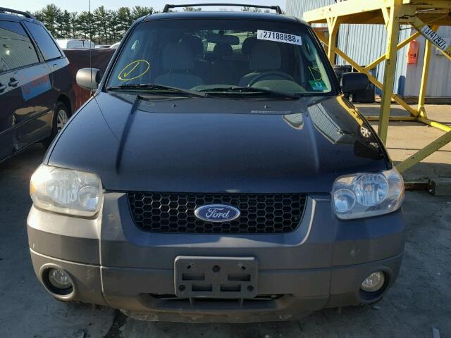 1FMYU93125KD13574 - 2005 FORD ESCAPE XLT BLACK photo 9