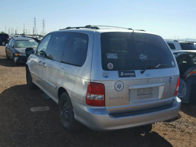 KNDUP131446542826 - 2004 KIA SEDONA EX SILVER photo 3