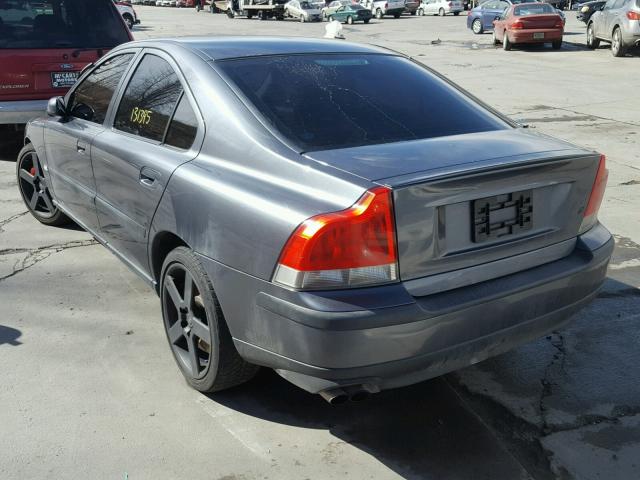 YV1RH52Y642416722 - 2004 VOLVO S60 R GRAY photo 3