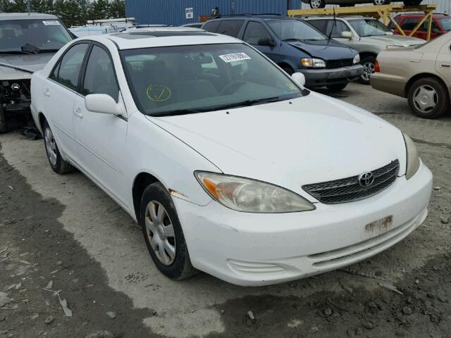 4T1BE32K32U091637 - 2002 TOYOTA CAMRY LE WHITE photo 1