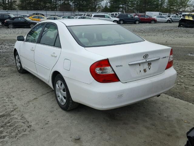 4T1BE32K32U091637 - 2002 TOYOTA CAMRY LE WHITE photo 3