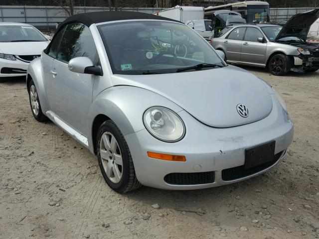 3VWRG31Y27M416712 - 2007 VOLKSWAGEN NEW BEETLE 银色 照片 1