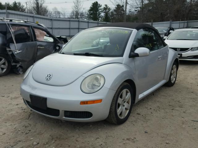 3VWRG31Y27M416712 - 2007 VOLKSWAGEN NEW BEETLE 银色 照片 2