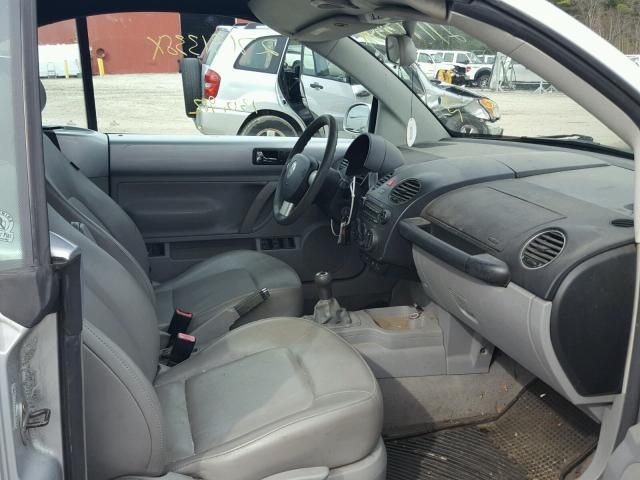 3VWRG31Y27M416712 - 2007 VOLKSWAGEN NEW BEETLE 银色 照片 5