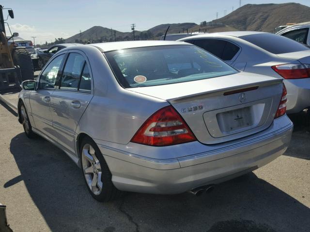 WDBRF52H17E023899 - 2007 MERCEDES-BENZ C 230 SILVER photo 3