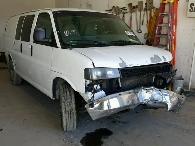 1GCGG25V471105400 - 2007 CHEVROLET EXPRESS G2 WHITE photo 1