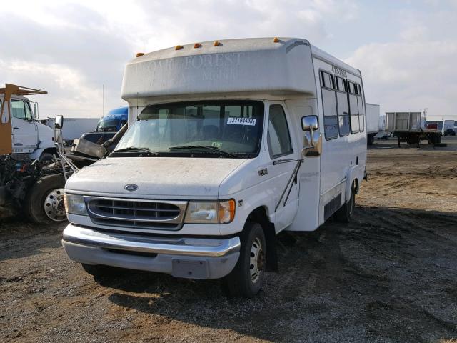 1FDXE45F61HA85381 - 2001 FORD ECONOLINE WHITE photo 2