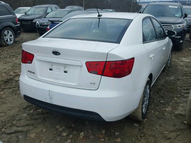 KNAFU4A23D5722963 - 2013 KIA FORTE EX WHITE photo 4