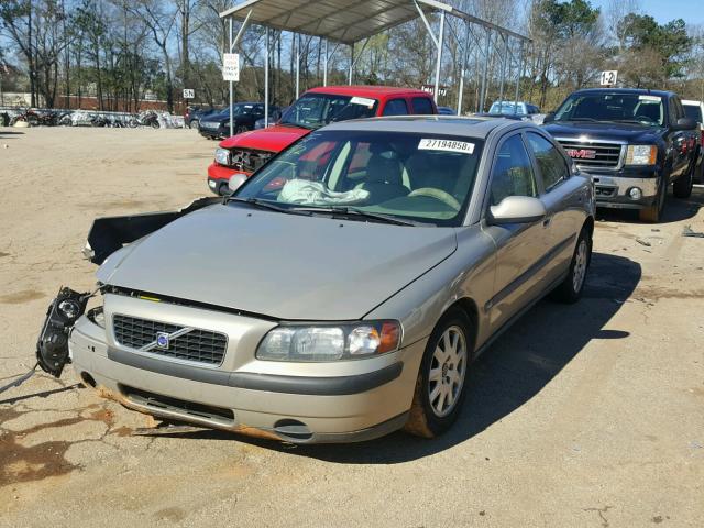 YV1RS61R522101215 - 2002 VOLVO S60 GOLD photo 2