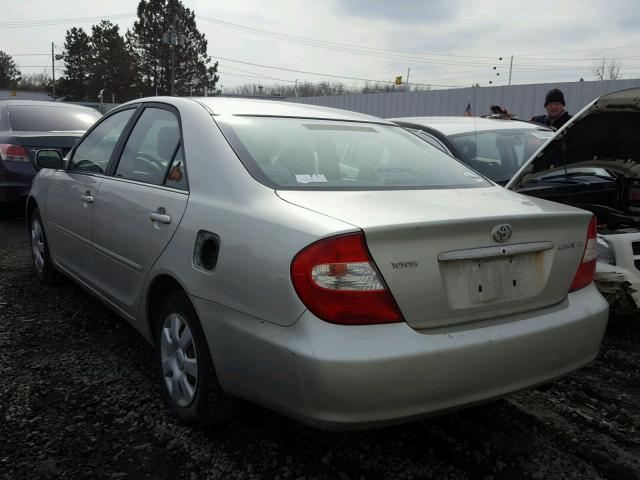 4T1BE32K13U787317 - 2003 TOYOTA CAMRY LE SILVER photo 3