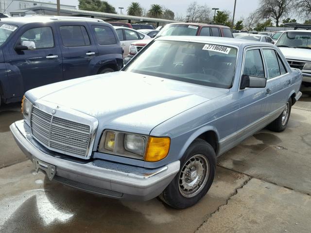 WDBCA32C8FA189498 - 1985 MERCEDES-BENZ 380 SE BLUE photo 2