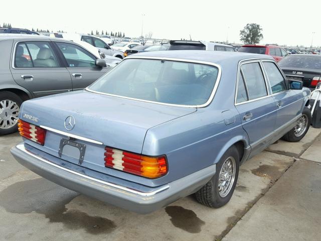 WDBCA32C8FA189498 - 1985 MERCEDES-BENZ 380 SE BLUE photo 4