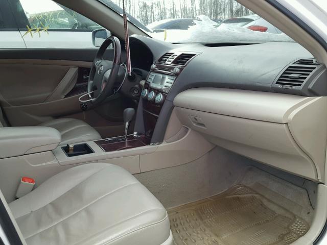 4T1BE46K69U901448 - 2009 TOYOTA CAMRY BASE WHITE photo 5