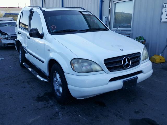 4JGAB54E8WA037572 - 1998 MERCEDES-BENZ ML 320 WHITE photo 1