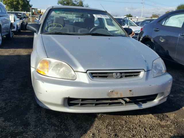 1HGEJ6221VL082039 - 1997 HONDA CIVIC DX SILVER photo 9