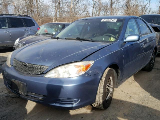 4T1BE32K53U670985 - 2003 TOYOTA CAMRY LE BLUE photo 2