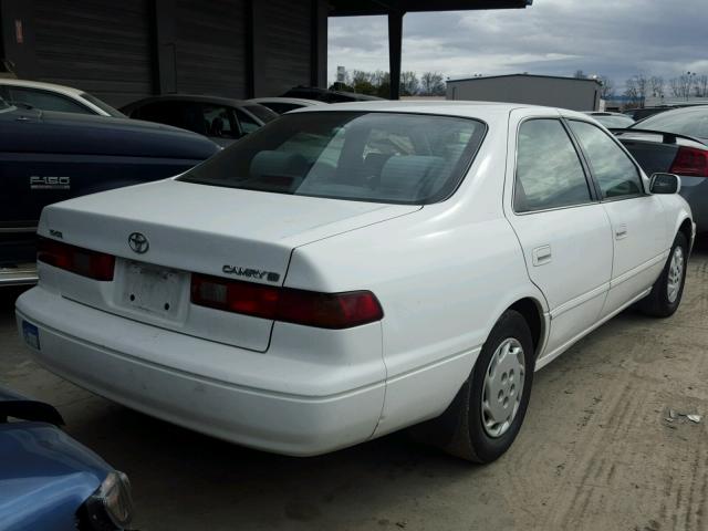 4T1BG22K6XU894938 - 1999 TOYOTA CAMRY CE WHITE photo 4