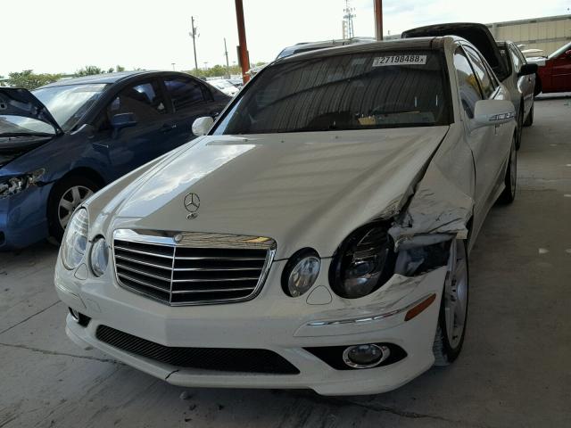 WDBUF56X39B427125 - 2009 MERCEDES-BENZ E 350 WHITE photo 2