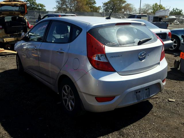 KMHCT5AE3DU071618 - 2013 HYUNDAI ACCENT GLS SILVER photo 3