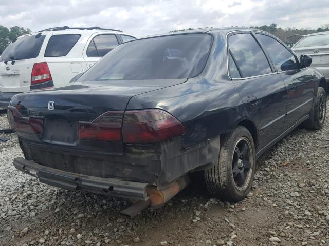 1HGCG5644XA129302 - 1999 HONDA ACCORD LX BLACK photo 4