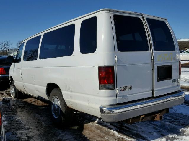 1FBSS31S82HB37071 - 2002 FORD ECONOLINE WHITE photo 3
