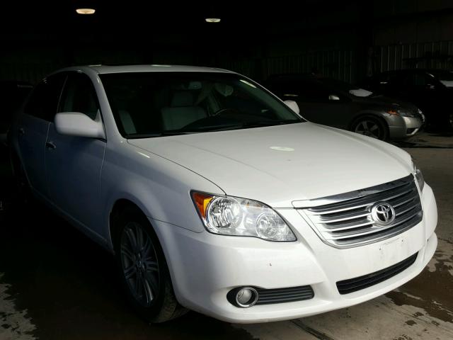 4T1BK36B08U308640 - 2008 TOYOTA AVALON XL WHITE photo 1