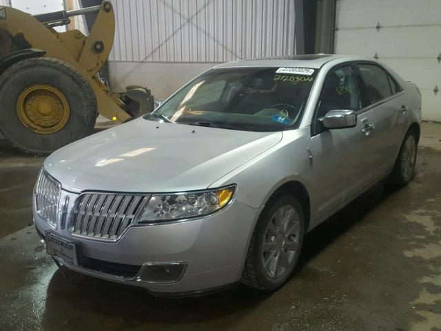 3LNHL2GC6BR771003 - 2011 LINCOLN MKZ SILVER photo 2