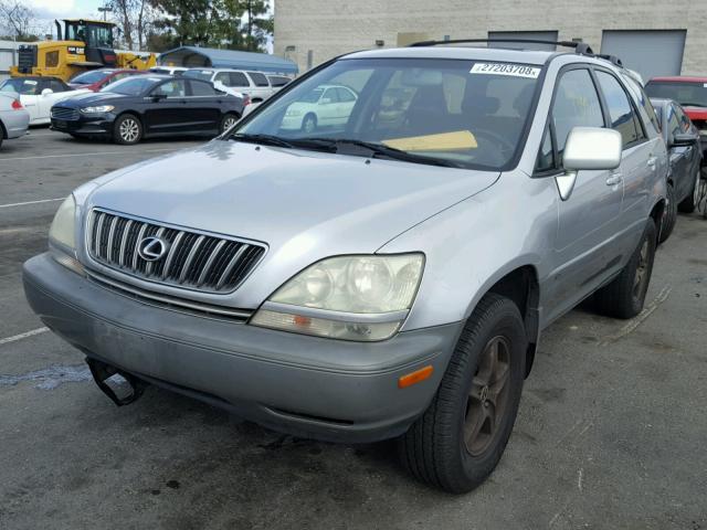 JTJGF10U310091365 - 2001 LEXUS RX 300 SILVER photo 2