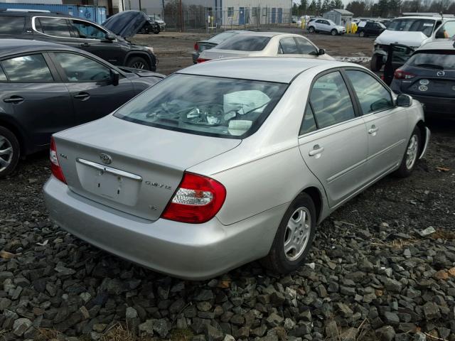 4T1BF30K53U038665 - 2003 TOYOTA CAMRY LE SILVER photo 4