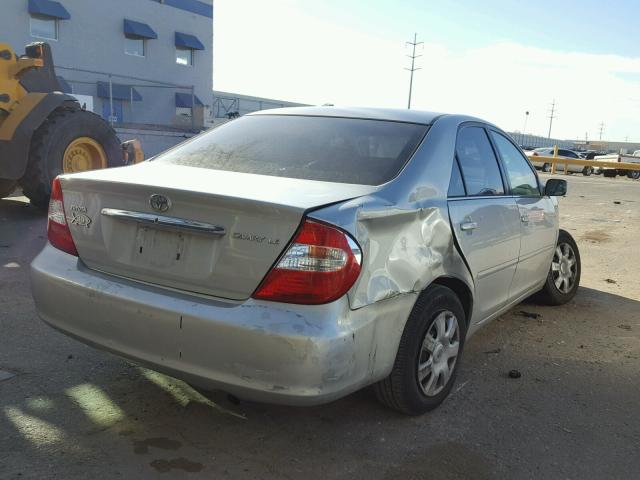 4T1BE32K82U086773 - 2002 TOYOTA CAMRY LE SILVER photo 4