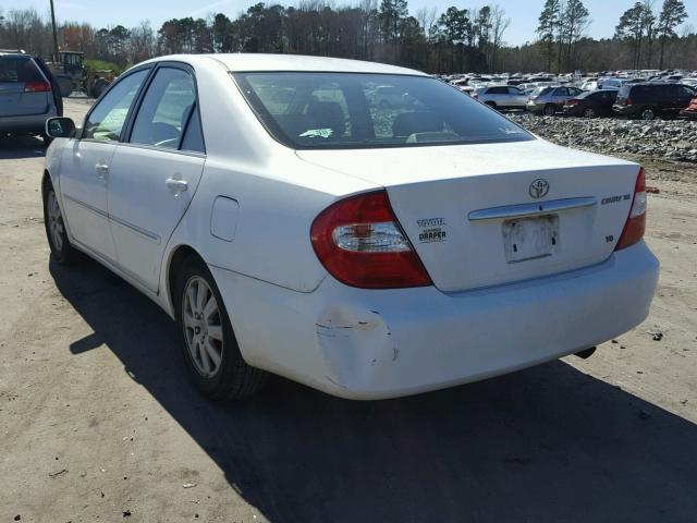 4T1BF30K22U014547 - 2002 TOYOTA CAMRY LE WHITE photo 3