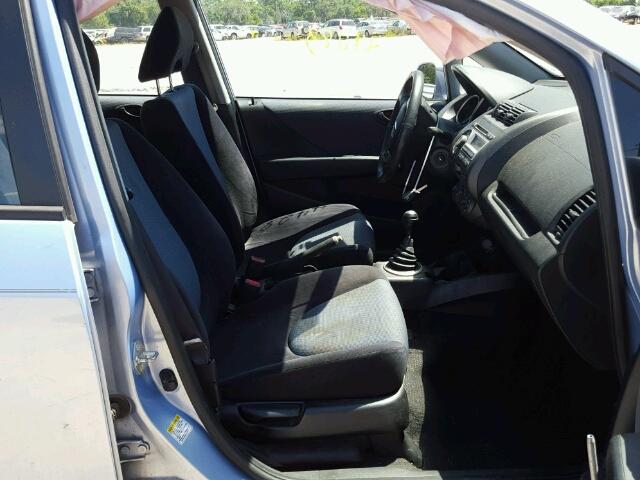 JHMGD37638S053918 - 2008 HONDA FIT SPORT BLUE photo 5