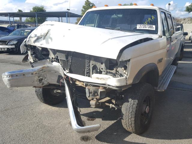 2FTJW36G3LCA85843 - 1990 FORD F350 WHITE photo 2