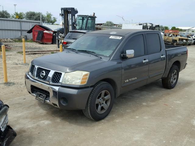 1N6AA07A05N523588 - 2005 NISSAN TITAN XE GRAY photo 2