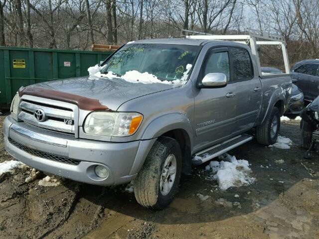 5TBDT44105S472473 - 2005 TOYOTA TUNDRA DOU SILVER photo 2