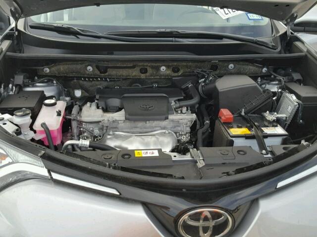 JTMWFREV9JD110945 - 2018 TOYOTA RAV4 ADVEN SILVER photo 7