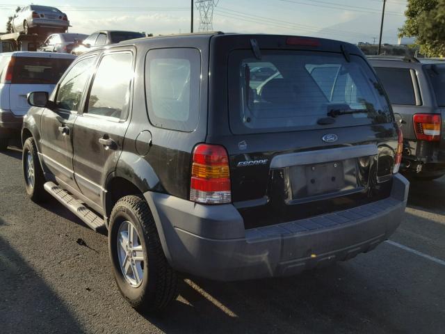 1FMYU02Z35KE00273 - 2005 FORD ESCAPE XLS BLACK photo 3