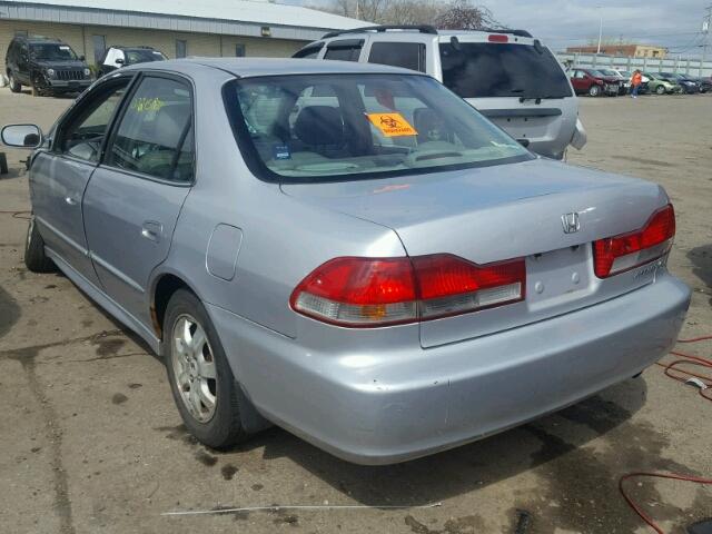 1HGCG566X2A053773 - 2002 HONDA ACCORD EX SILVER photo 3