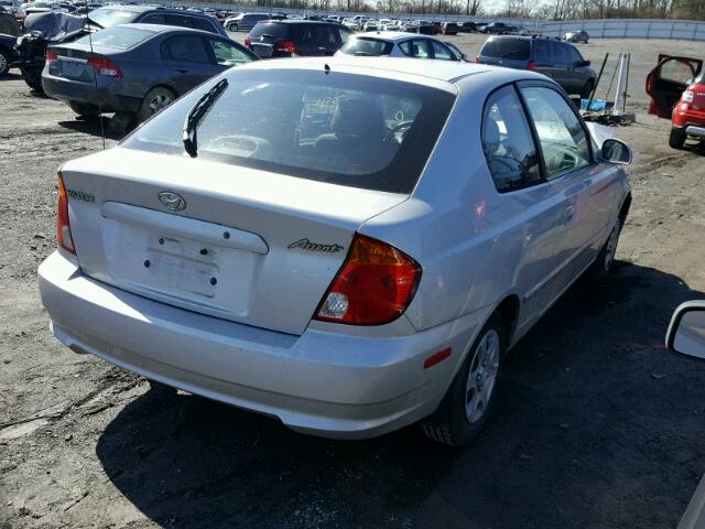 KMHCG35C95U326906 - 2005 HYUNDAI ACCENT GS GRAY photo 4