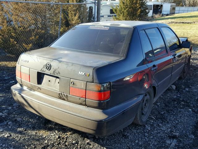 3VWRA81H6TM098683 - 1996 VOLKSWAGEN JETTA GL BLACK photo 4