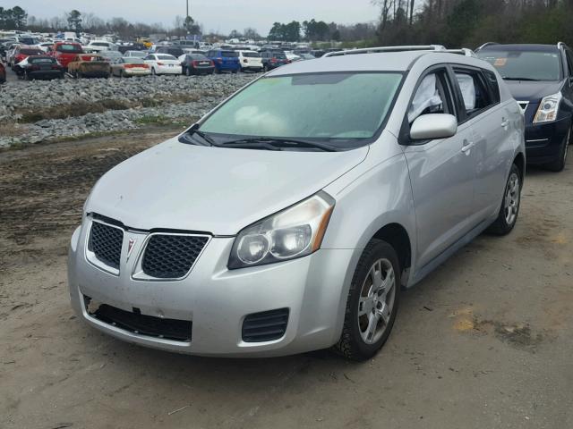 5Y2SM670X9Z408844 - 2009 PONTIAC VIBE SILVER photo 2