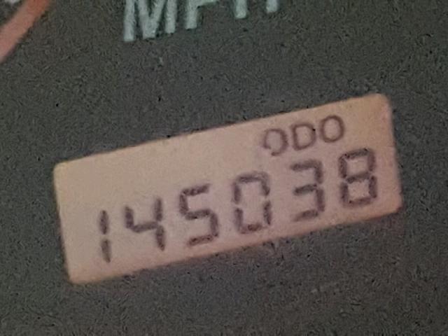 4S6DM58W8Y4408037 - 2000 HONDA PASSPORT E 银色 照片 8